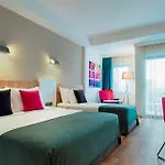 Novum Garden 5* Side