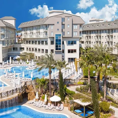 Novum Garden Station touristique 5*