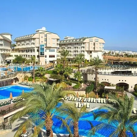 Novum Garden 5* Sidé