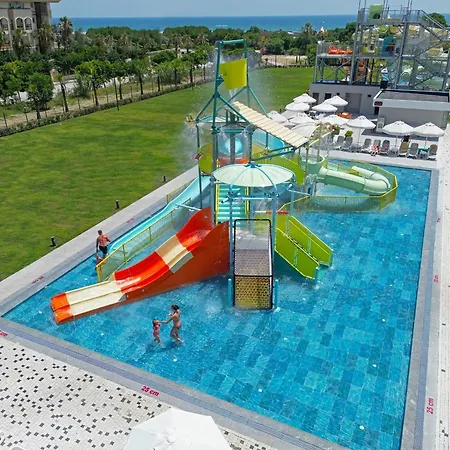 Novum Garden Station touristique 5*