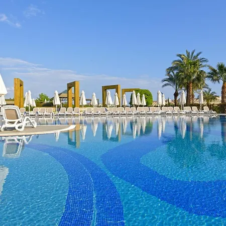 Novum Garden Resort 5*