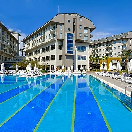 Üdülőközpont Novum Garden Side
