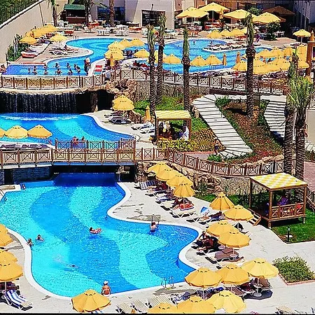 Novum Garden Resort 5*