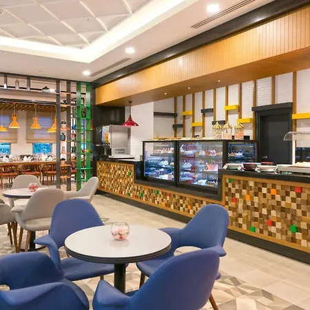 Θέρετρο Novum Garden 5*